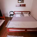 Lucie Apartman *